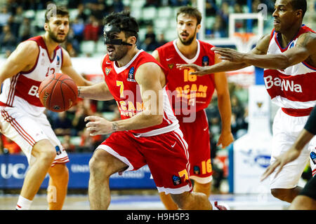 Murcia, Spagna. 23 Novembre, 2016. EuroCup di basket match tra sede dell'UCAM Murcia CB e FC Bayern Monaco di Baviera al Palacio de los Deportes in Murcia. Credito: ABEL F. ROS/Alamy Live News Foto Stock