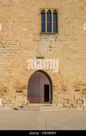 Ingresso al castello di Valderrobres, Spagna Foto Stock
