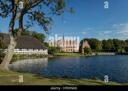 Esterno del Egeskov Slot nella regione di Funen (Danimarca Foto Stock