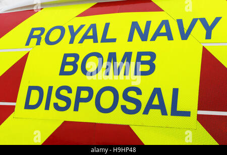 Royal Navy Bomb Disposal veicolo 4x4 con retro riflettente freccette Foto Stock