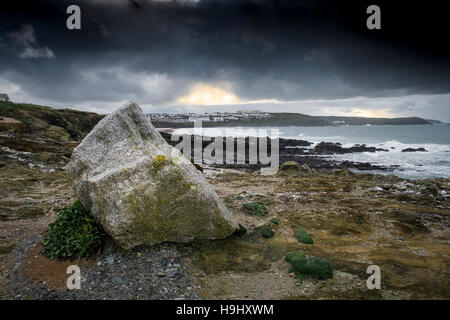 Tempesta Angus si avvicina al North Cornwall coast. Newquay. Foto Stock