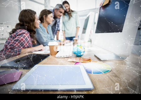 Immagine composita della costellazione tra le stelle Foto Stock