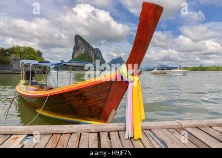 Tradizionale barca tailandese Foto Stock