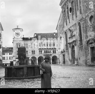 Ebreo tedesco turistico a Belluno Italia settentrionale 1924 Foto Stock