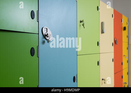 Un armadietto fabbricato da Garran armadietti a Caerphilly, Wales, Regno Unito Foto Stock