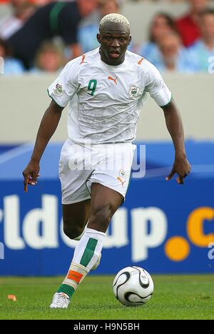 AROUNA KONE COSTA D'AVORIO E PSV Eindhoven WORLD CUP Stuttgart Germania 16 giugno 2006 Foto Stock