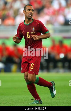 COSTINHA PORTOGALLO & DINAMO MOSCOW WORLD CUP Francoforte Germania 17 giugno 2006 Foto Stock