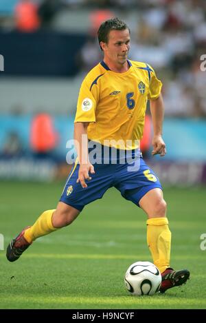 TOBIAS LINDEROTH SVEZIA & FC COPENHAGEN WORLD CUP stadio Allianz Arena di Monaco di Baviera Germania 24 giugno 2006 Foto Stock