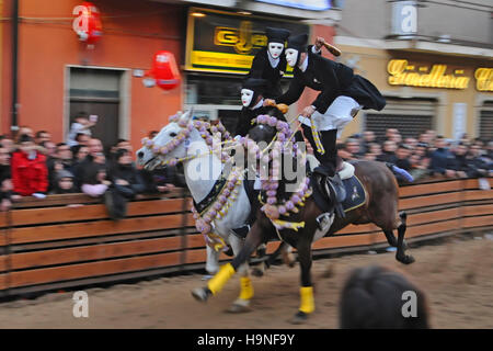 Pariglie exibition, Sartiglia festa di carnevale sardo, Oristano Sardegna Italia Foto Stock