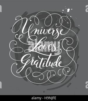 Disegnate a mano calligraphy scritte su un nero. Motivazionale, ispiratrice frase universo ama la gratitudine. Illustrazione Vettoriale Illustrazione Vettoriale