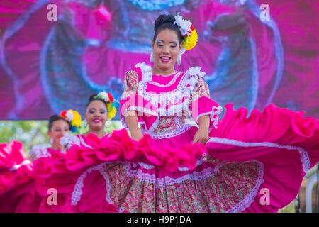 I partecipanti in Barranquilla carnevale di Barranquilla Colombia , Barranquilla il carnevale è uno dei più grandi di carnevale in tutto il mondo Foto Stock