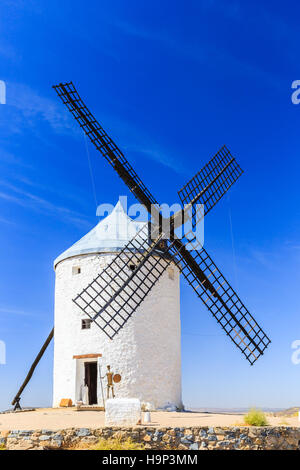 Consuegra, Spagna. Mulini a vento di Don Chisciotte in provincia di Toledo. Foto Stock