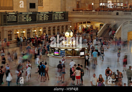 La Grand Central Terminal Clock & informazioni booth, atrio principale, Grand Central Terminal, Manhattan, New York, Stati Uniti Foto Stock