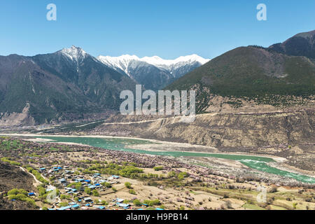 Il Tibet Linzhi Brahmaputra Grand Canyon scenario Foto Stock