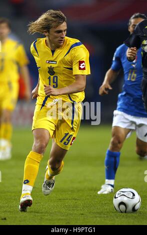 MAXIM KALINICHENKO UCRAINA & Spartak Mosca WORLD CUP AOL Arena Amburgo Germania 30 giugno 2006 Foto Stock