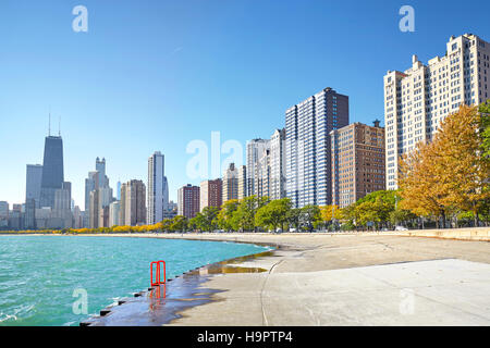 La mattina presto vista del lago Michigan Trail nella città di Chicago, Illinois, Stati Uniti d'America. Foto Stock