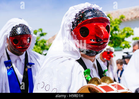 Un carattere chiamato ballerino. Pecados e Danzantes de Camuñas, peccati e ballerini, Camuñas, Toledo, Castilla La Mancha, in Spagna Foto Stock