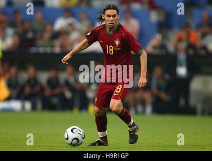 NUNO SU MANICHE PORTOGALLO & DINAMO MOSCA Allianz Arena Monaco di Baviera Germania 05 Luglio 2006 Foto Stock