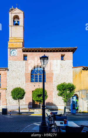 Il clock House, Casa del Reloj, è un quindicesimo secolo nella piazza principale. Olmedo, Valladolid, Castilla y León, Spagna, Europa Foto Stock