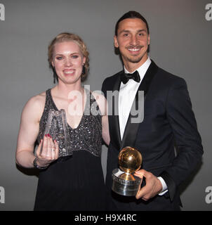 ZLATAN IBRAHIMOVIC e Hedvig Lindahl all anno di gala di calcio per il calcio svedese Foto Stock