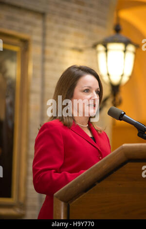 L'USDA ha ospitato la cerimonia di chiusura dell'iniziativa 2013 Feds Feed Families, che mirava ad affrontare l'insicurezza alimentare nelle comunità di tutti gli Stati Uniti Foto Stock
