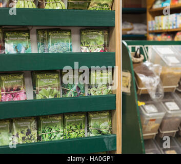 Il programma di sviluppo rurale dell'USDA sostiene iniziative di cooperazione, come GLUT, per migliorare lo sviluppo della comunità e le pratiche agricole. Il programma aiuta le aziende agricole locali del Maryland e di Washington D.C. con una crescita sostenibile e soluzioni farm-to-market per stimolare le economie locali. Foto Stock