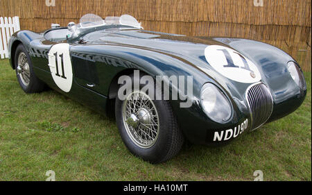 Un 1953 Jaguar C-sportiva di tipo auto racing Foto Stock