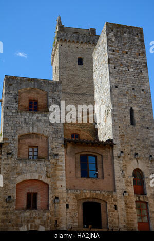 San Gimignano, Italia - 6 Settembre 2016: edifici di San Gimignano city in Toscana, Italia. Foto Stock