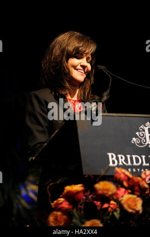 Sally Field interno al Montecito Award per Daniel Day Lewis presso il Teatro di Arlington durante il Santa Barbara International Film Festival il 26 gennaio 2013 a Santa Barbara, California. Foto Stock