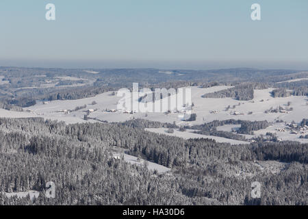 Feldberg, Germania - 18 Gennaio 2016: vista dal monte Feldberg, la montagna più alta nel Blackforest Foto Stock