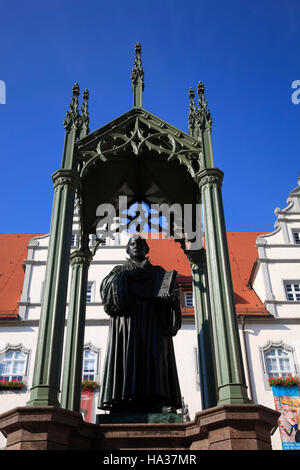 Luther-Monument presso la piazza del mercato, Wittenberg / Elba, Sassonia-Anhalt, Germania, Europa Foto Stock