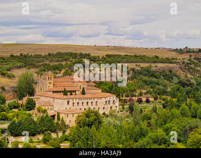 Spagna, Castiglia e Leon, Segovia, vista del monastero di Santa Maria del Parral. Foto Stock