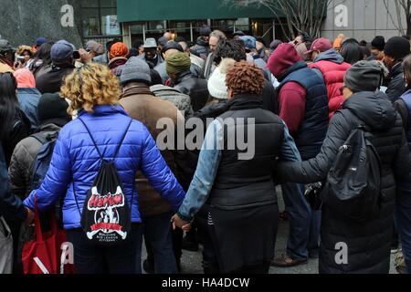 Rally chiamando per la cottura del funzionario di polizia Danilel Pantaleo, New York, Stati Uniti d'America Foto Stock