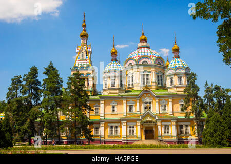 Ortodossa cattedrale Zenkov a Imeni park, Almaty, Kazakhstan Foto Stock