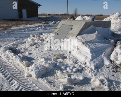 Questa immagine cattura i progetti di recupero in corso sul lago Andes, parte degli sforzi del servizio ittico e faunistico degli Stati Uniti per ripristinare habitat e specie ai sensi del Recovery Act. L'obiettivo è preservare gli ecosistemi naturali e migliorare la biodiversità nei parchi nazionali. Foto Stock