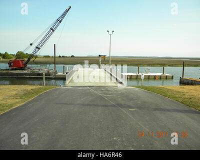 I progetti del FWS Recovery Act si concentrano sul ripristino ecologico e sul recupero delle specie colpite dal degrado degli habitat. Tali progetti mirano a ripristinare l'equilibrio degli ecosistemi e a migliorare la biodiversità nelle aree protette dei parchi nazionali. Foto Stock