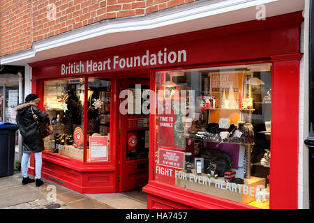 British Heart Foundation carità shop nella città di Canterbury East Kent REGNO UNITO Foto Stock