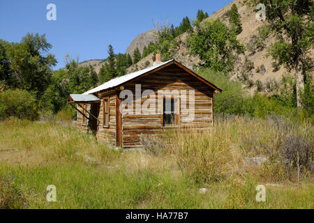 Cabine di vecchio in Idaho montagne Foto Stock