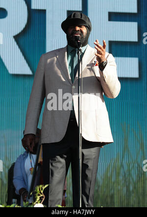 Gregory Porter esegue presso la BBC Radio 2 Live in Hyde a Londra su 011 Sep, 2016 Foto Stock