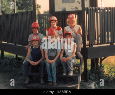 17166170011 usfwsmidwest 1983 Conservazione della gioventù Corps Foto Stock