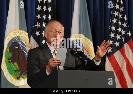 La Conferenza delle Nazioni tribali della Casa Bianca, tenutasi il 5 novembre 2009, si è concentrata sul rafforzamento delle relazioni tra il governo degli Stati Uniti e le tribù dei nativi americani, affrontando l'accesso e la conservazione del parco nazionale. Foto Stock