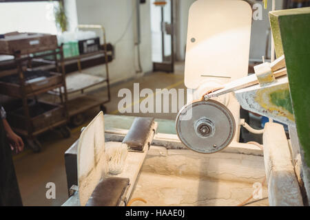 Workstation vuota a glassblowing factory Foto Stock