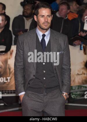 Londra, Grossbritannien. 28 Nov, 2016. Jamie Redknapp assiste 'Äò sto bullone "Äô Premiere mondiale a Leicester Square a Londra, Inghilterra (28/11/2016). | Verwendung weltweit © dpa/Alamy Live News Foto Stock