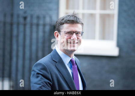 Londra, Regno Unito. Il 29 Novembre, 2016. Greg Clark Brusiness Segretario, foglie di Downing Street. Credito: Ian Davidson/Alamy Live News Foto Stock