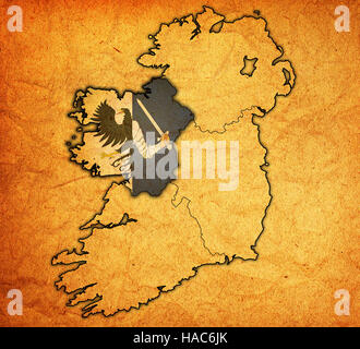 Connancht con confini e bandiere delle province sulla mappa di Irlanda Foto Stock