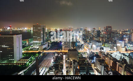 Vista notturna di Tokyo, con esposizione lunga Foto Stock