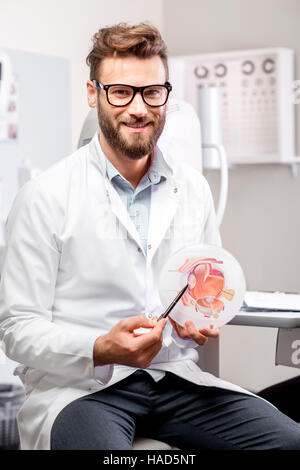 Occhio ritratto medico in ospedale Foto Stock