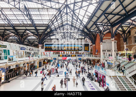 Inghilterra, Londra, Città, Liverpool Street Station Foto Stock