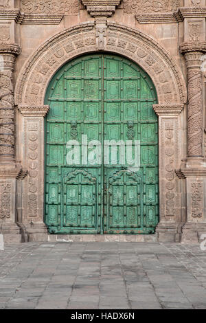 Sportello, Puno cattedrale, Plaza de Armas, Puno, Perù Foto Stock