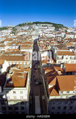 Il Portogallo, Lisbona, Cityview dall'Elevador de Santa Justa Foto Stock